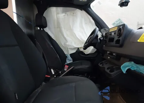 2019 Mercedes-Benz Sprinter 2500 High Roof V6 from USA, damaged, VIN WD4PF1CD9KP124656